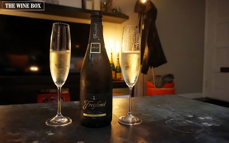 Một số thông tin về rượu Freixenet Cordon Negro Brut Cava