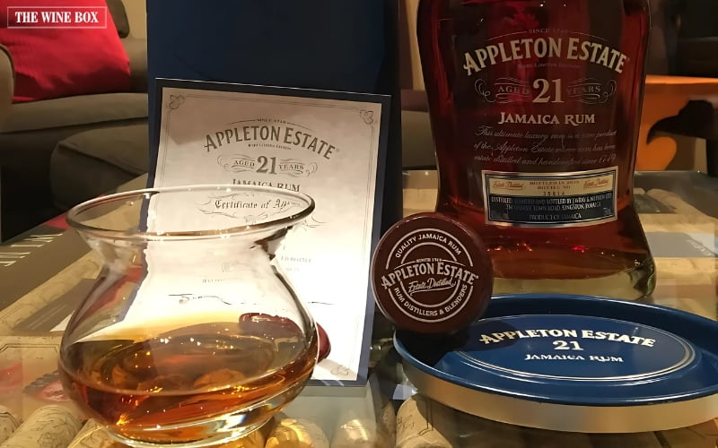 RƯỢU APPLETON ESTATE 21 NĂM 3 Rượu Appleton Estate 21 Years Old Rum được đánh giá là dòng rum cao cấp, ngon
