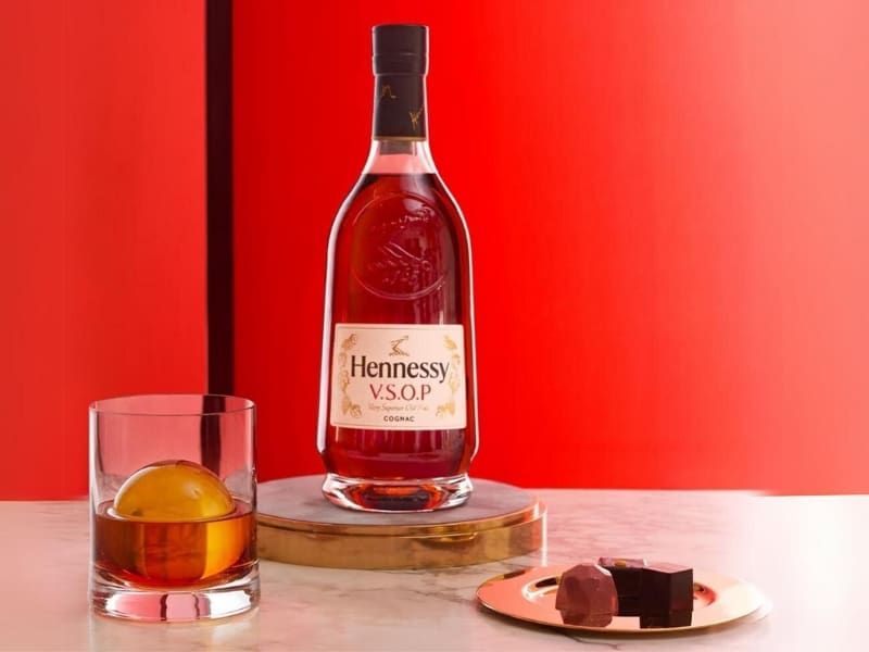 Đánh giá rượu Hennessy VS hộp quà tết 2023