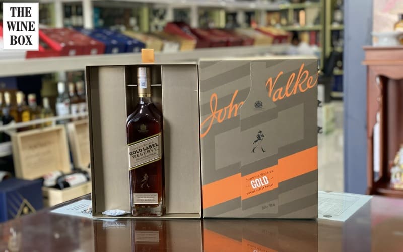 Một số thông tin về rượu Johnnie Walker Gold Label hộp quà Tết