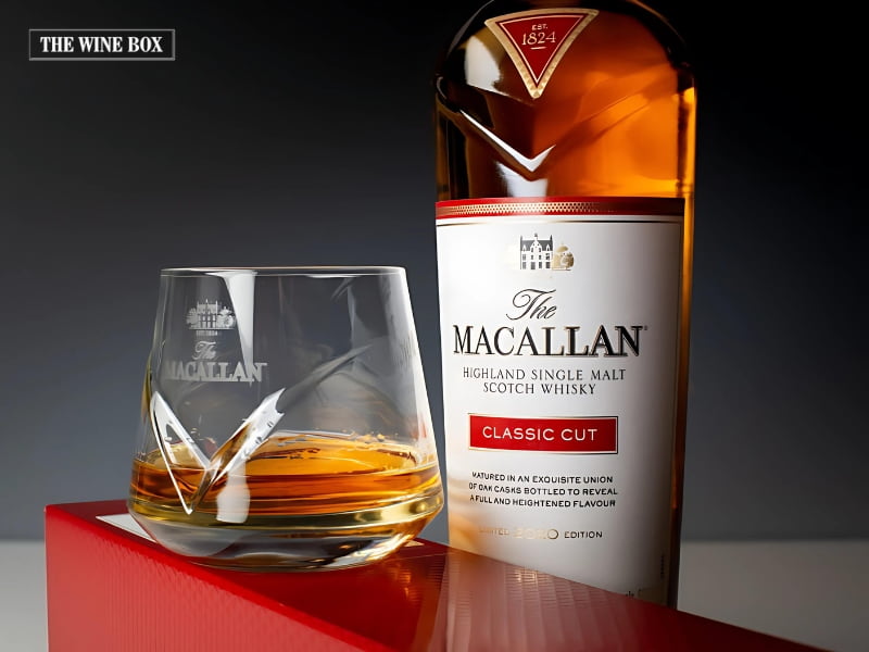 Rượu Whisky Macallan Classic Cut 2020 ngon nhất khi thưởng thức nguyên chất