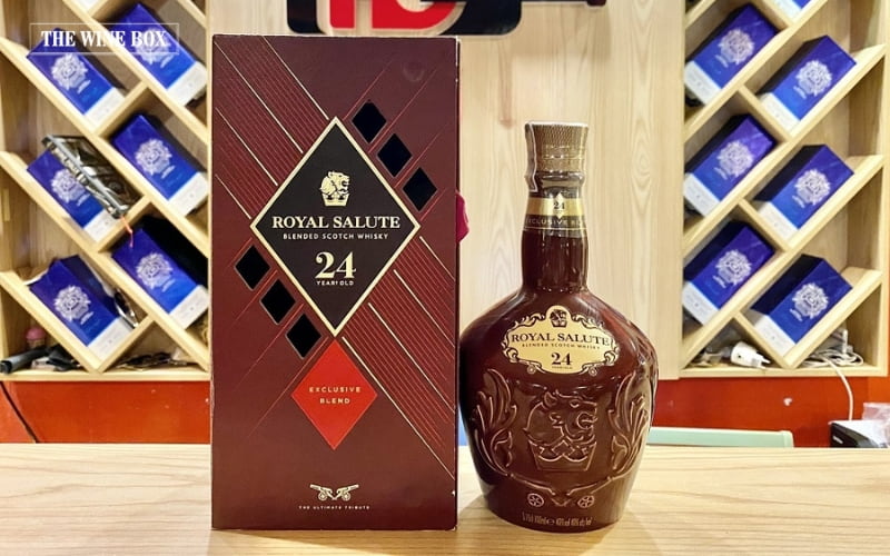 Thông tin rượu Chivas 24 Năm Royal Salute