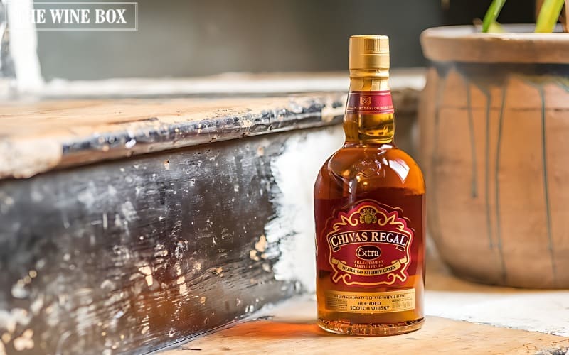 Rượu Chivas Extra 13 năm Sherry Cask được giới sành rượu đánh giá cao
