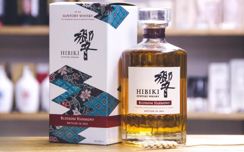 Một số thông tin về rượu Hibiki Blossom 2023 tại The Wine Box