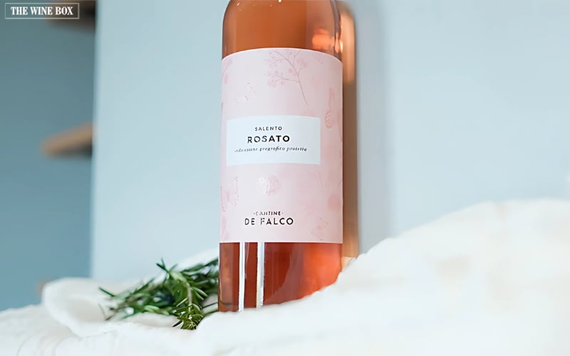 Cantine De Falco Rosato Salento là chai rượu vang hồng nổi tiếng đến từ Ý